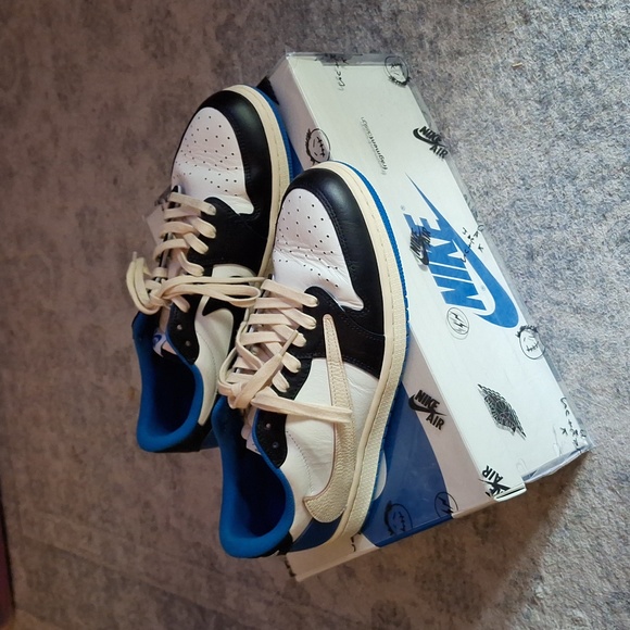 Air Jordan Low Cactus Jack - Picture 1 of 13